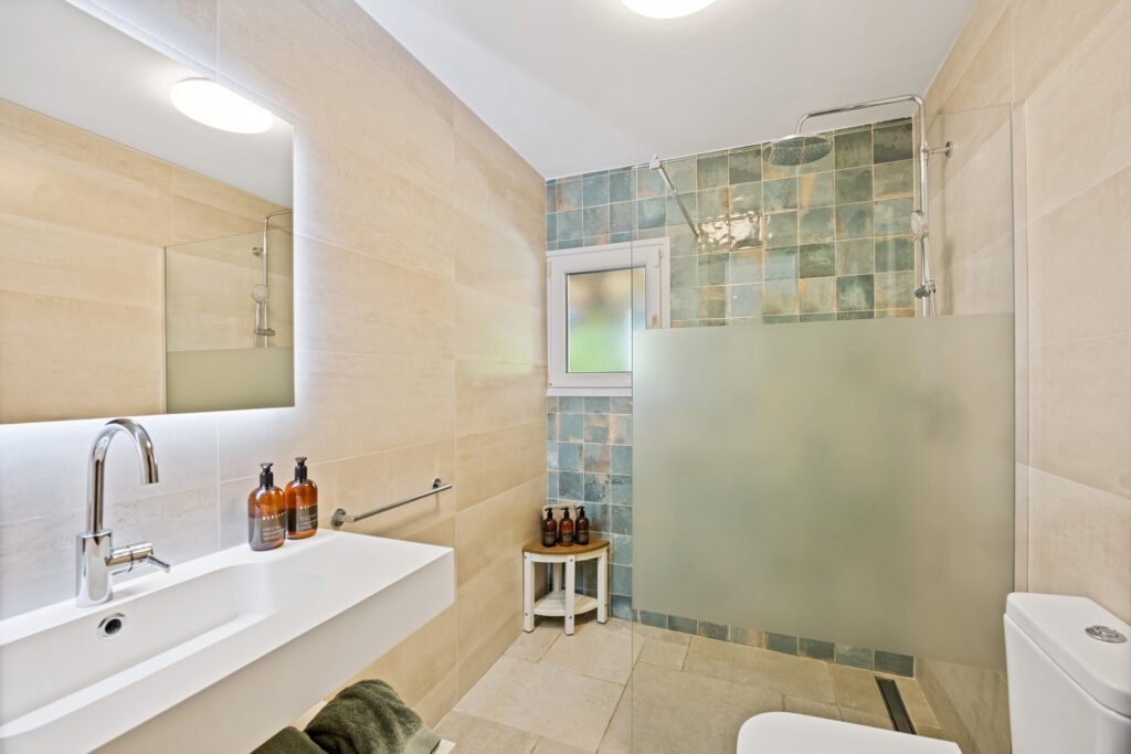 Bathroom 1